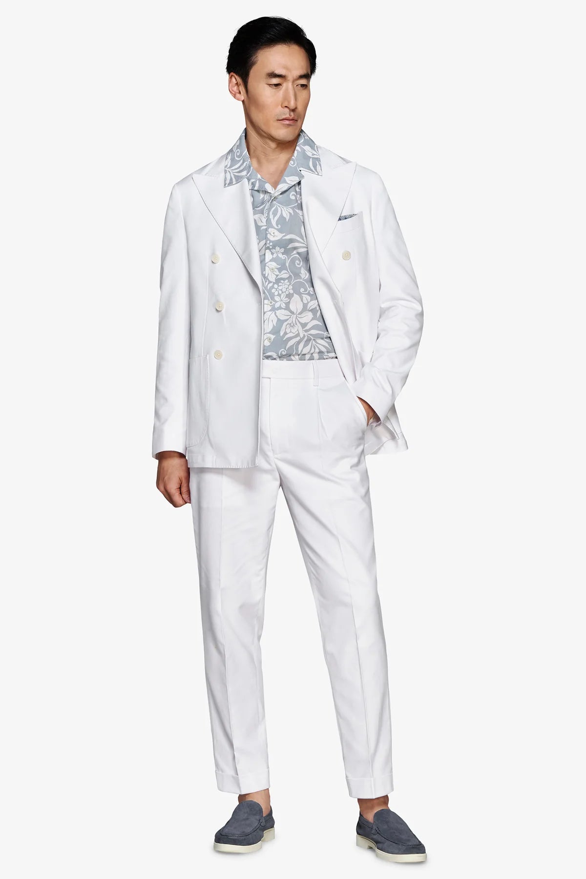 White double-breasted relaxed blazer