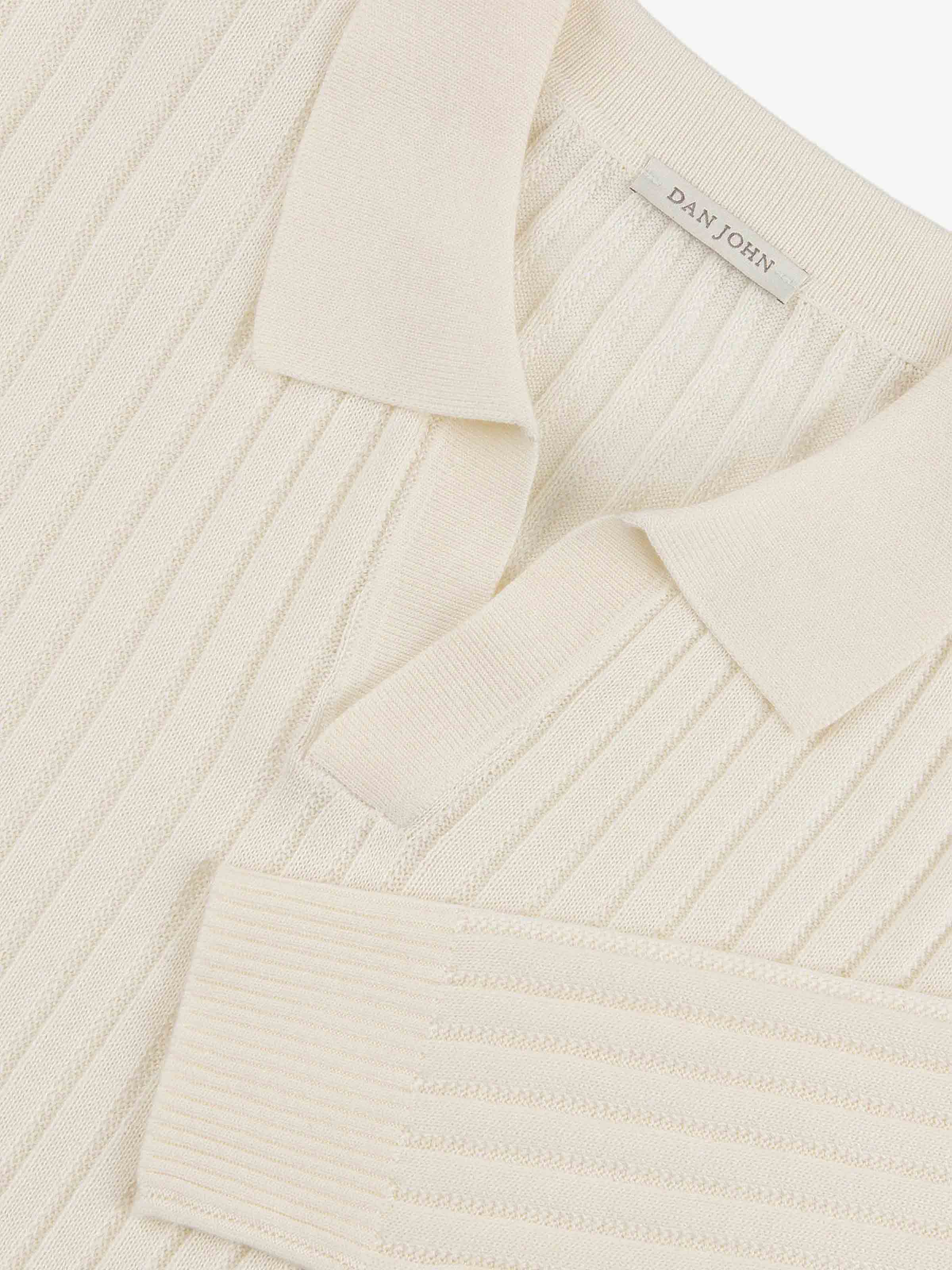 #color_Off White
