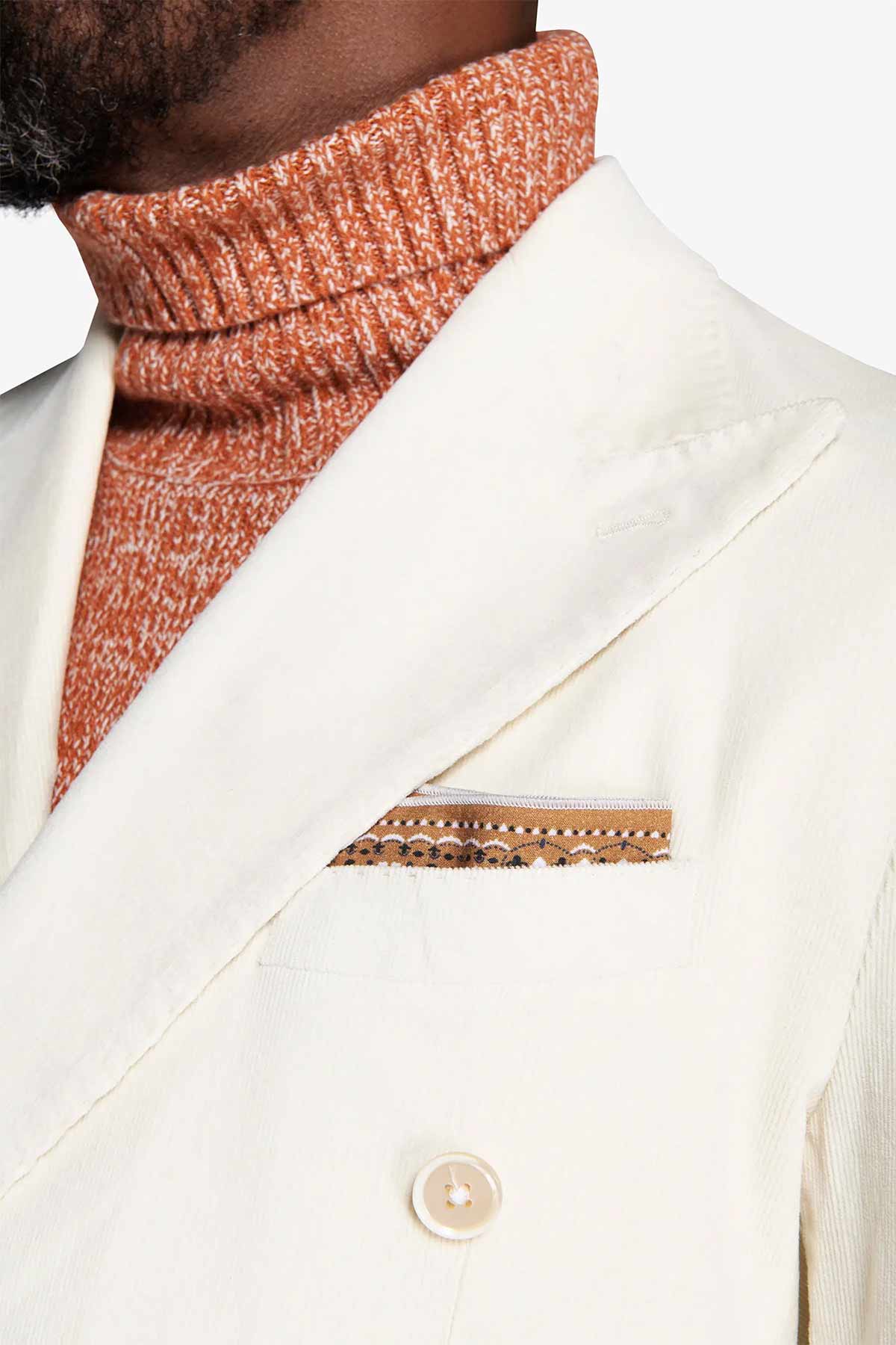 #color_Off White