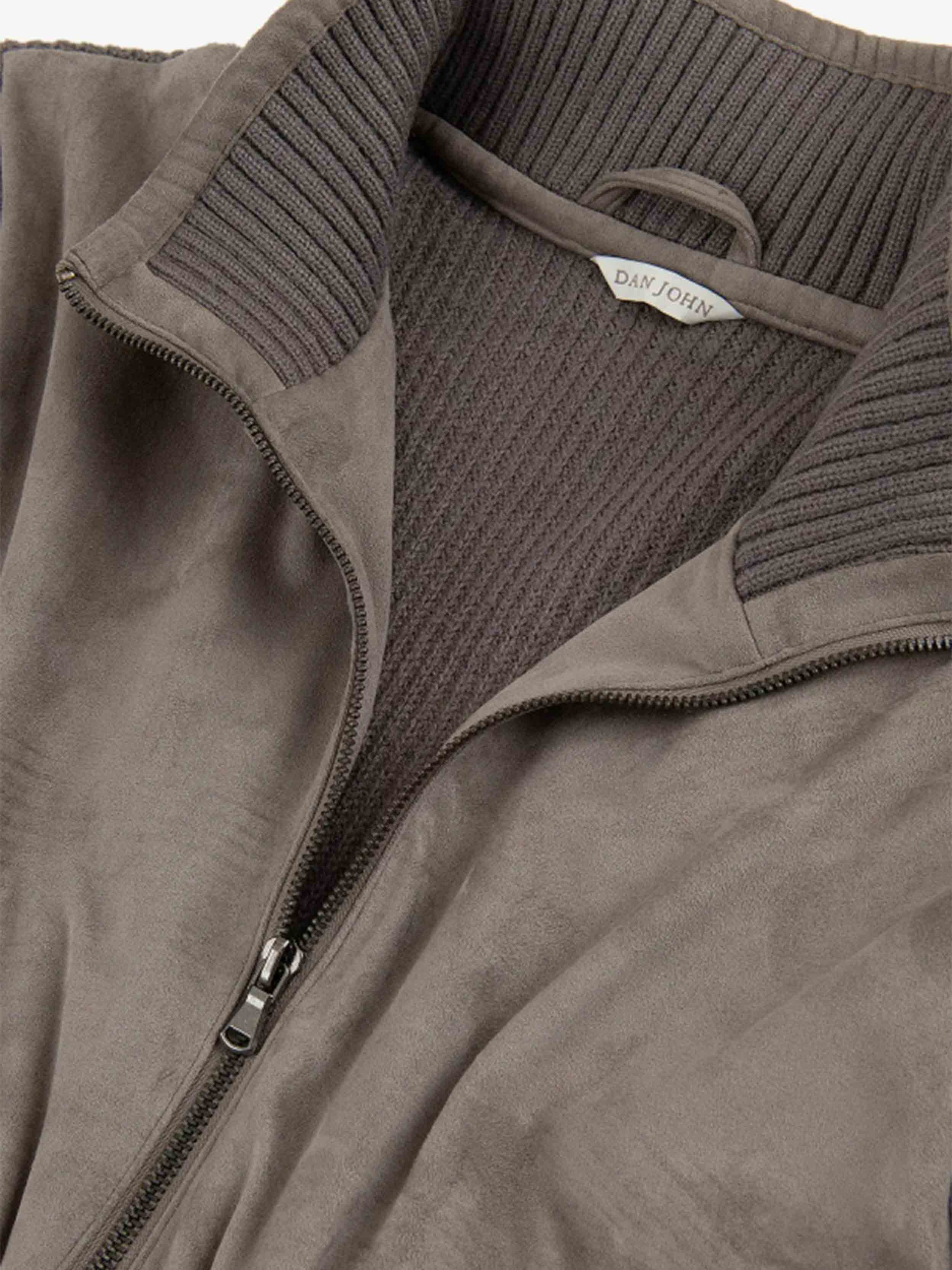 #color_Brown
