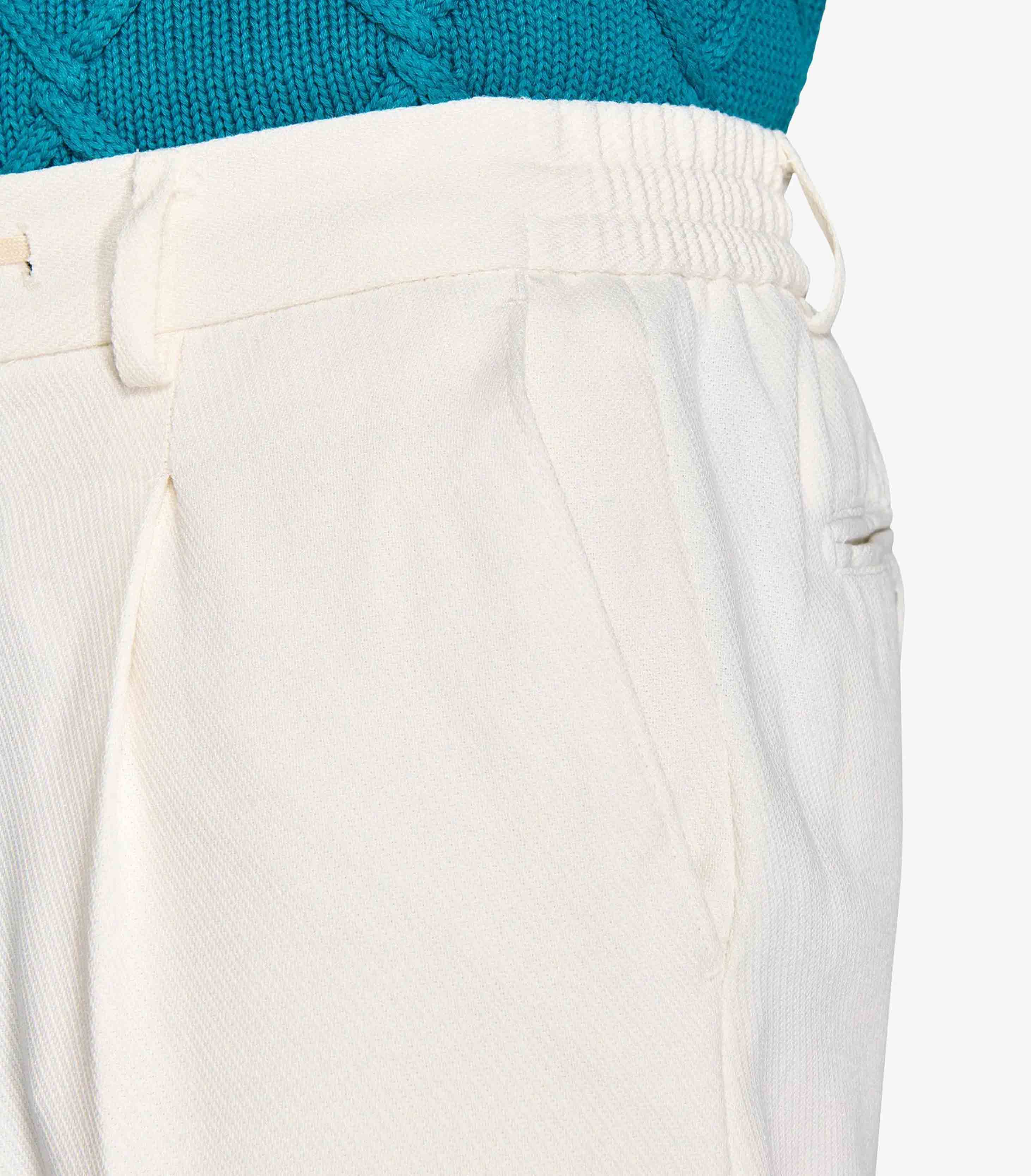 #color_Off White