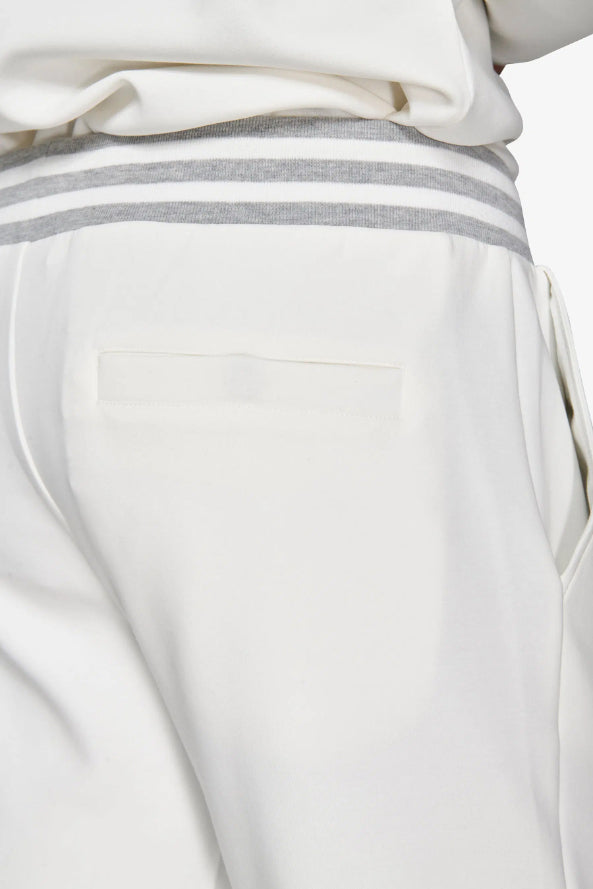 #color_Off White
