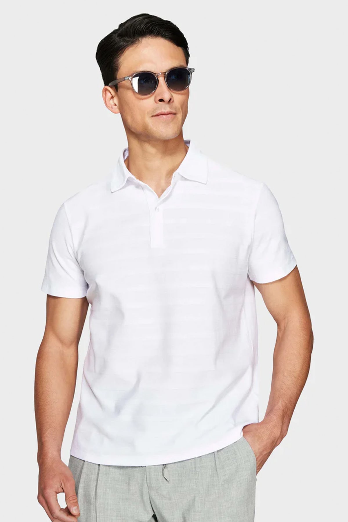#color_White