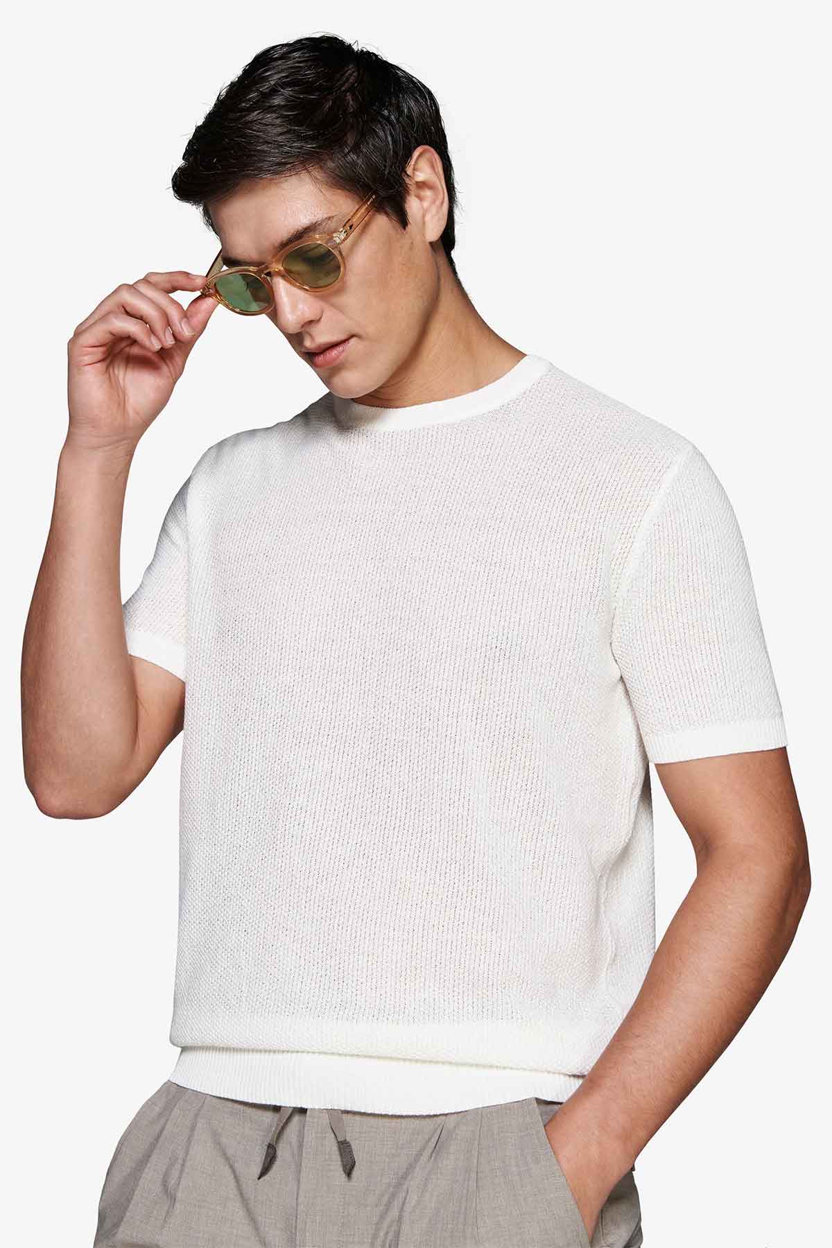 #color_Off White