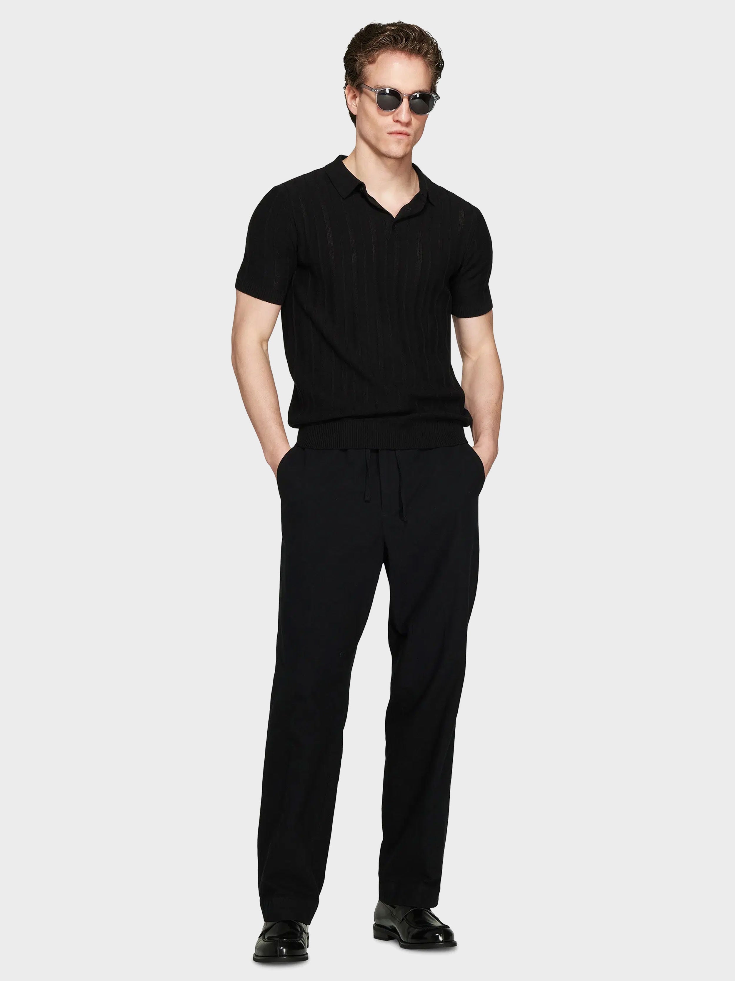 #color_Black