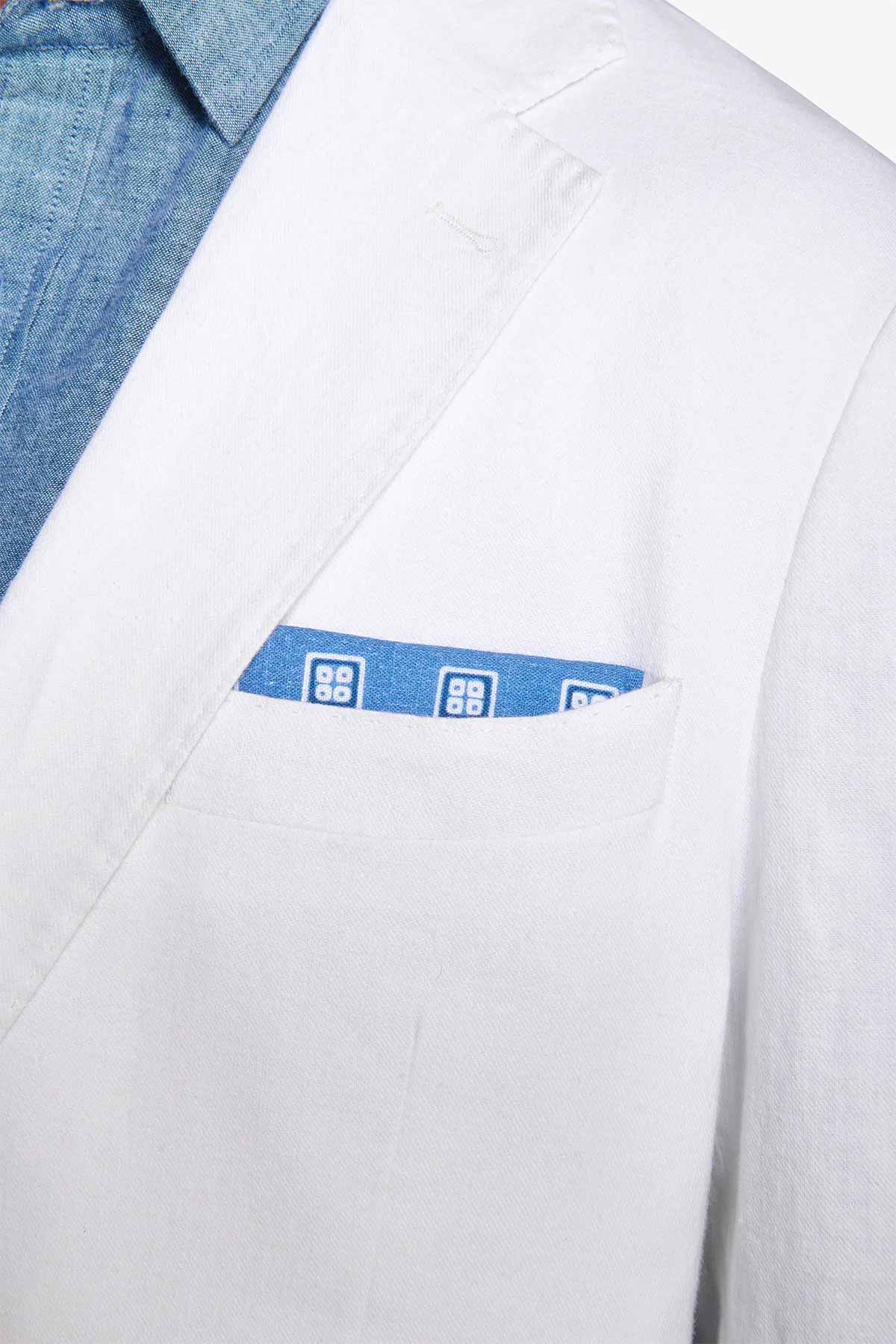 #color_White