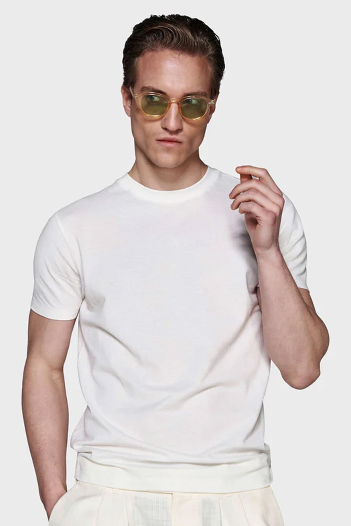 #color_Off White
