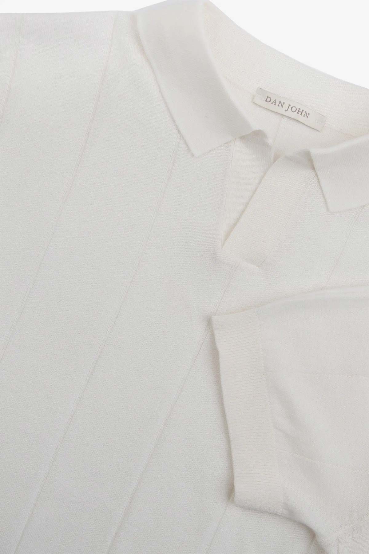 #color_Off White