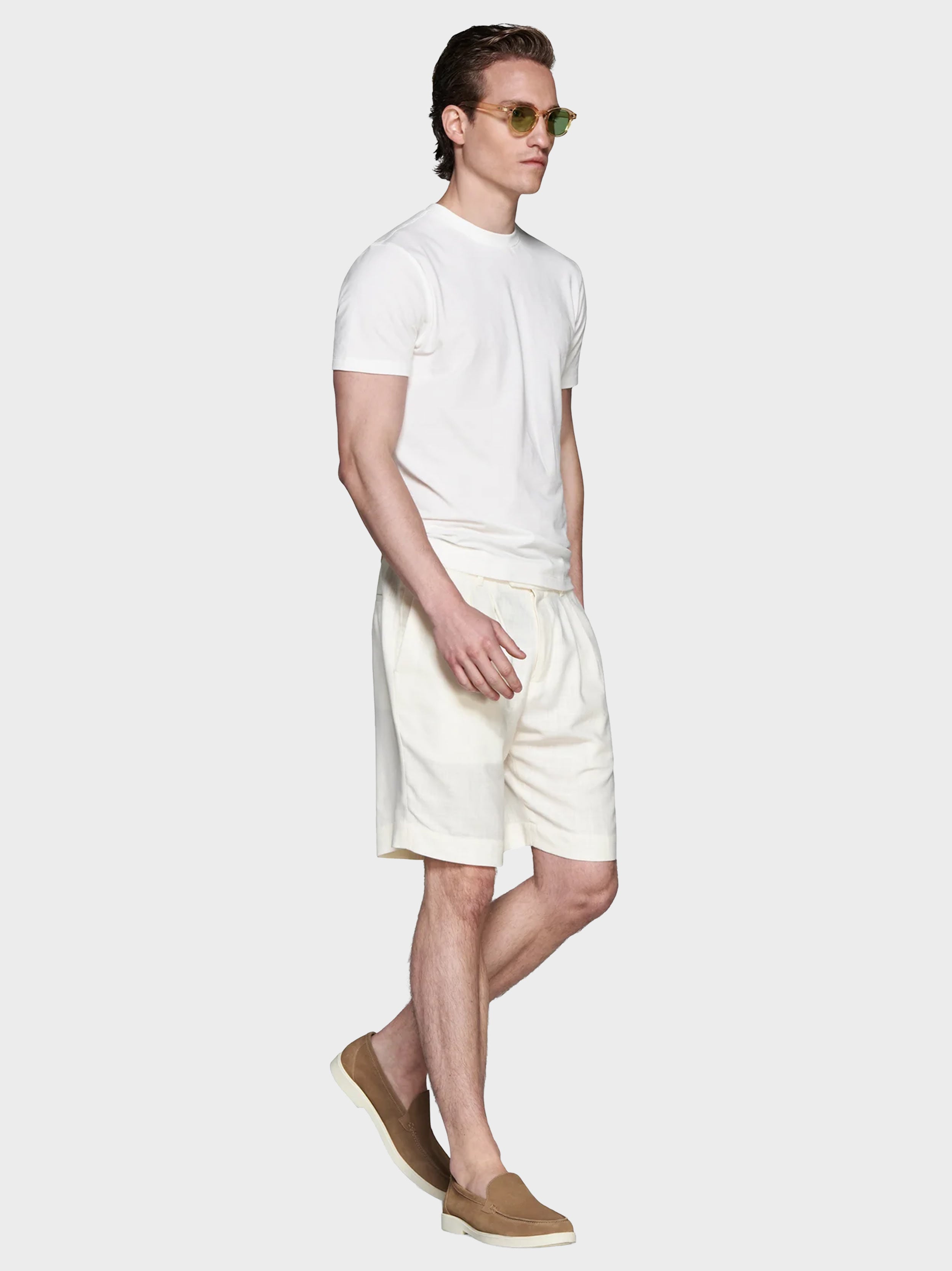 #color_Off White