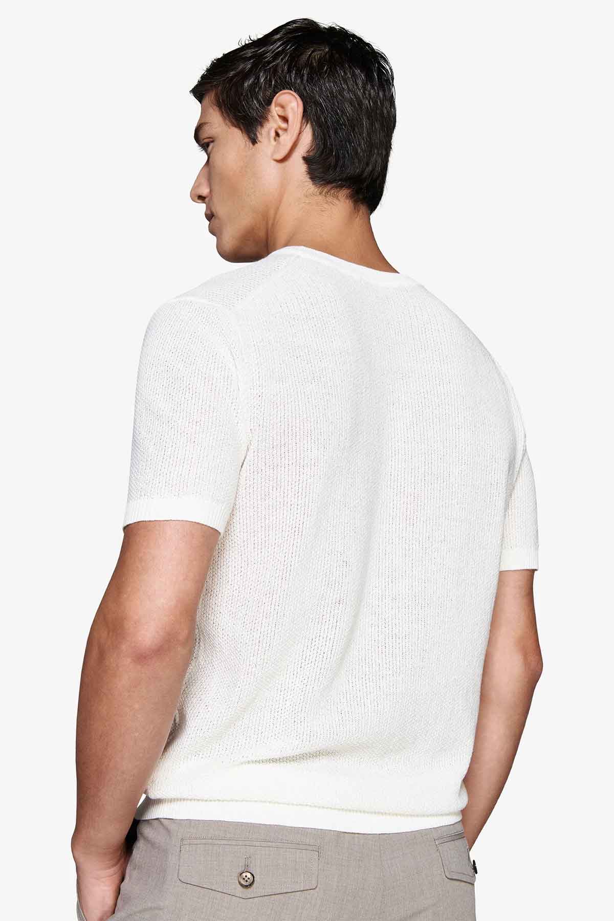 #color_Off White