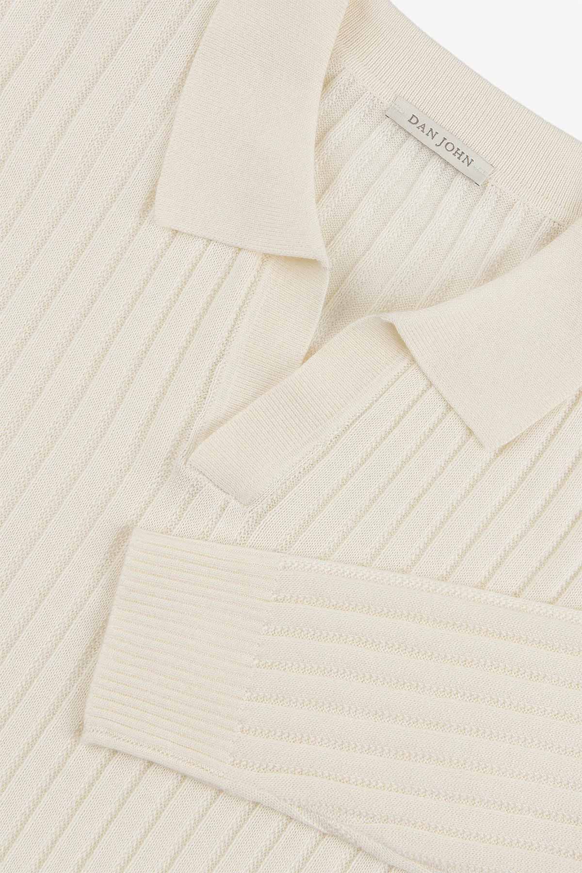#color_Off White