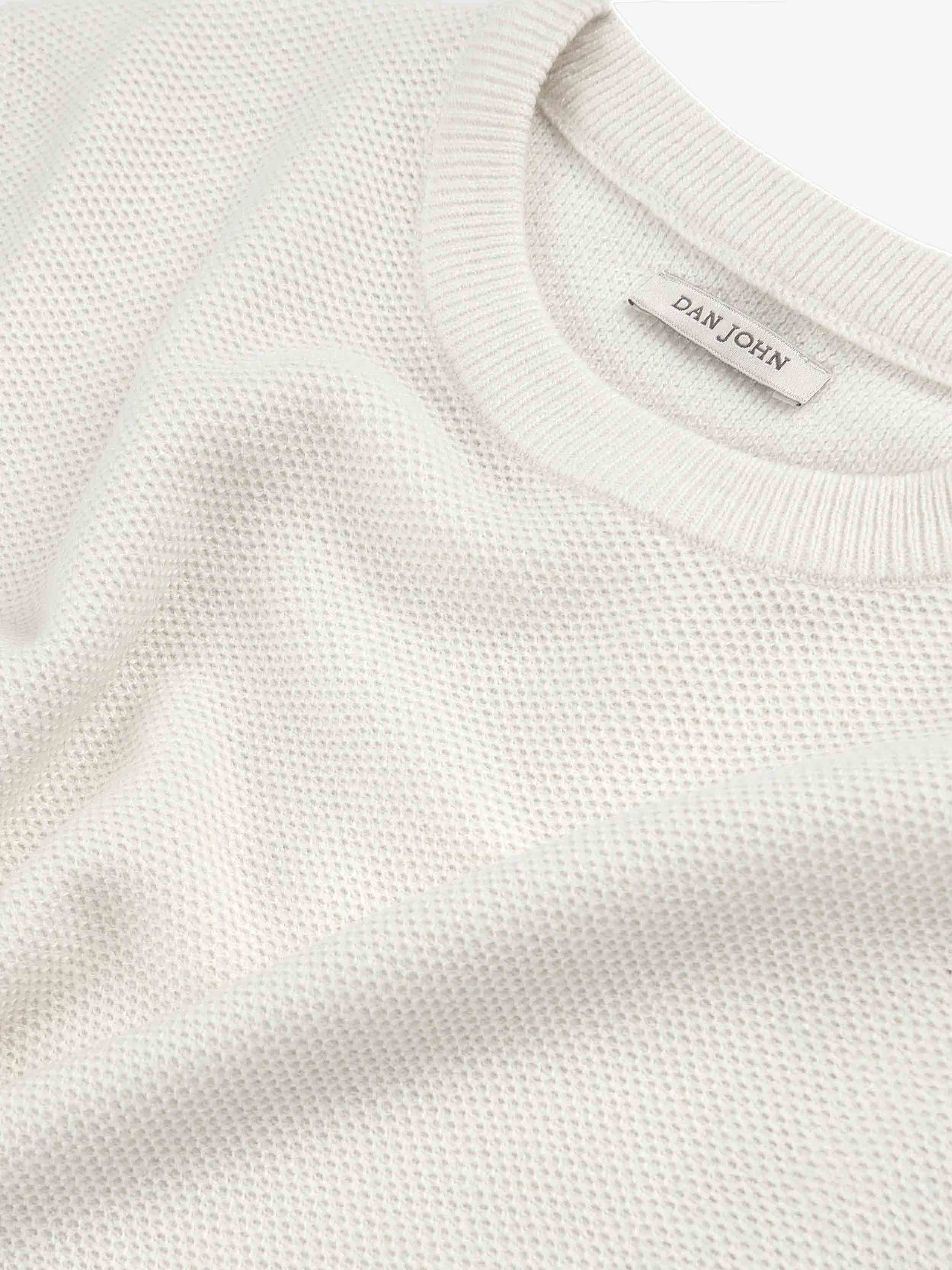 #color_Off White