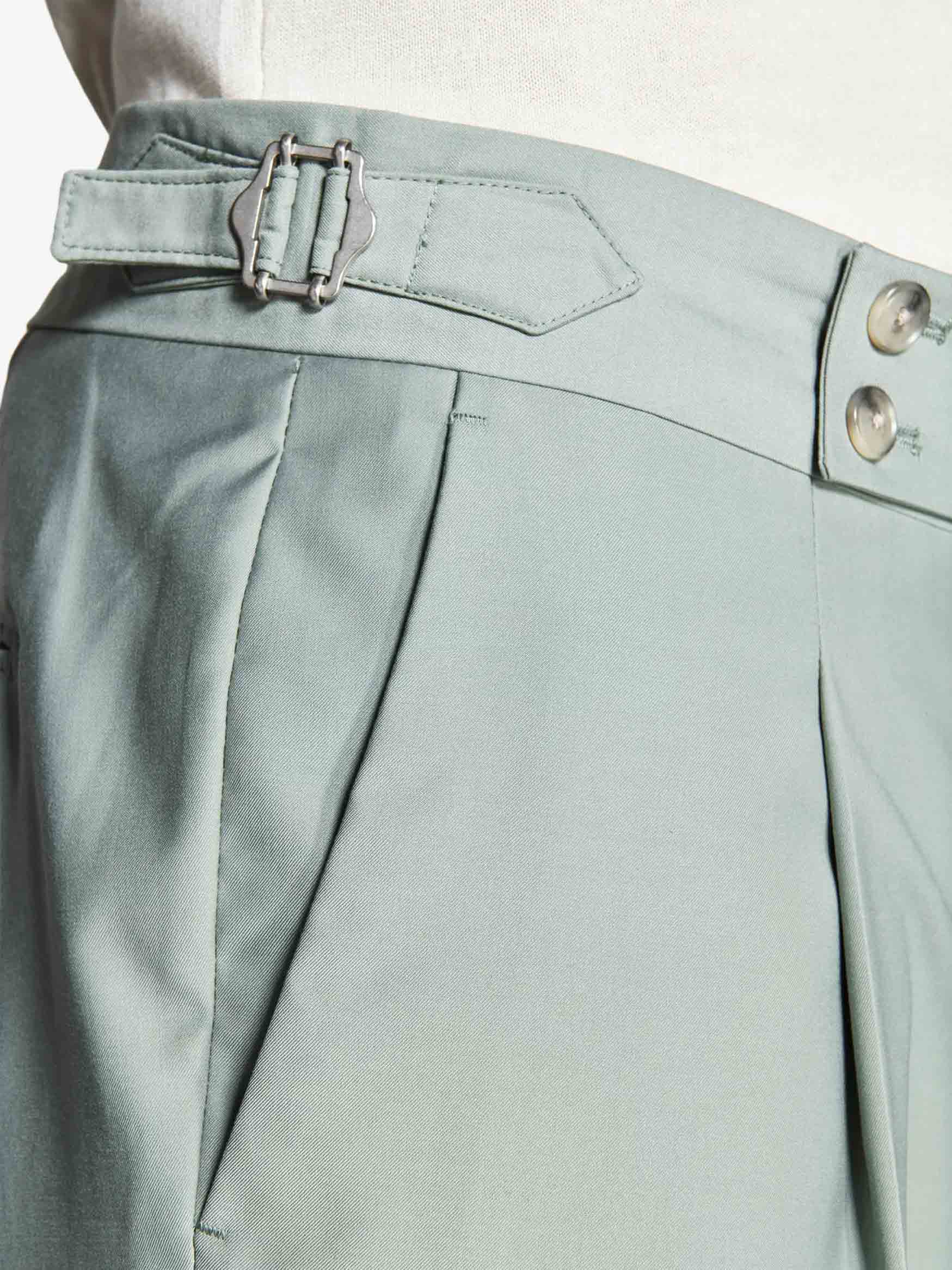 #color_medium grey