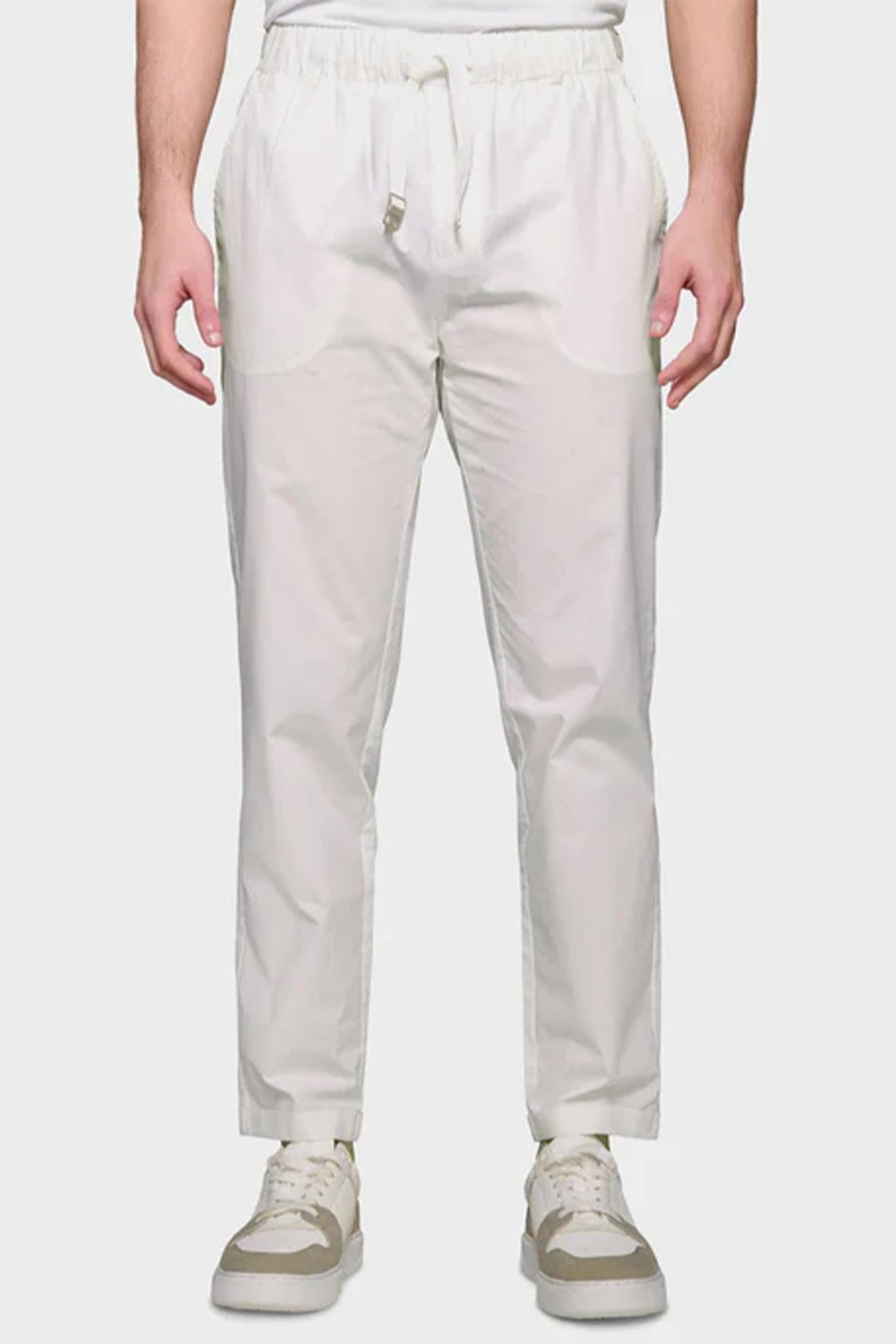 #color_Off White