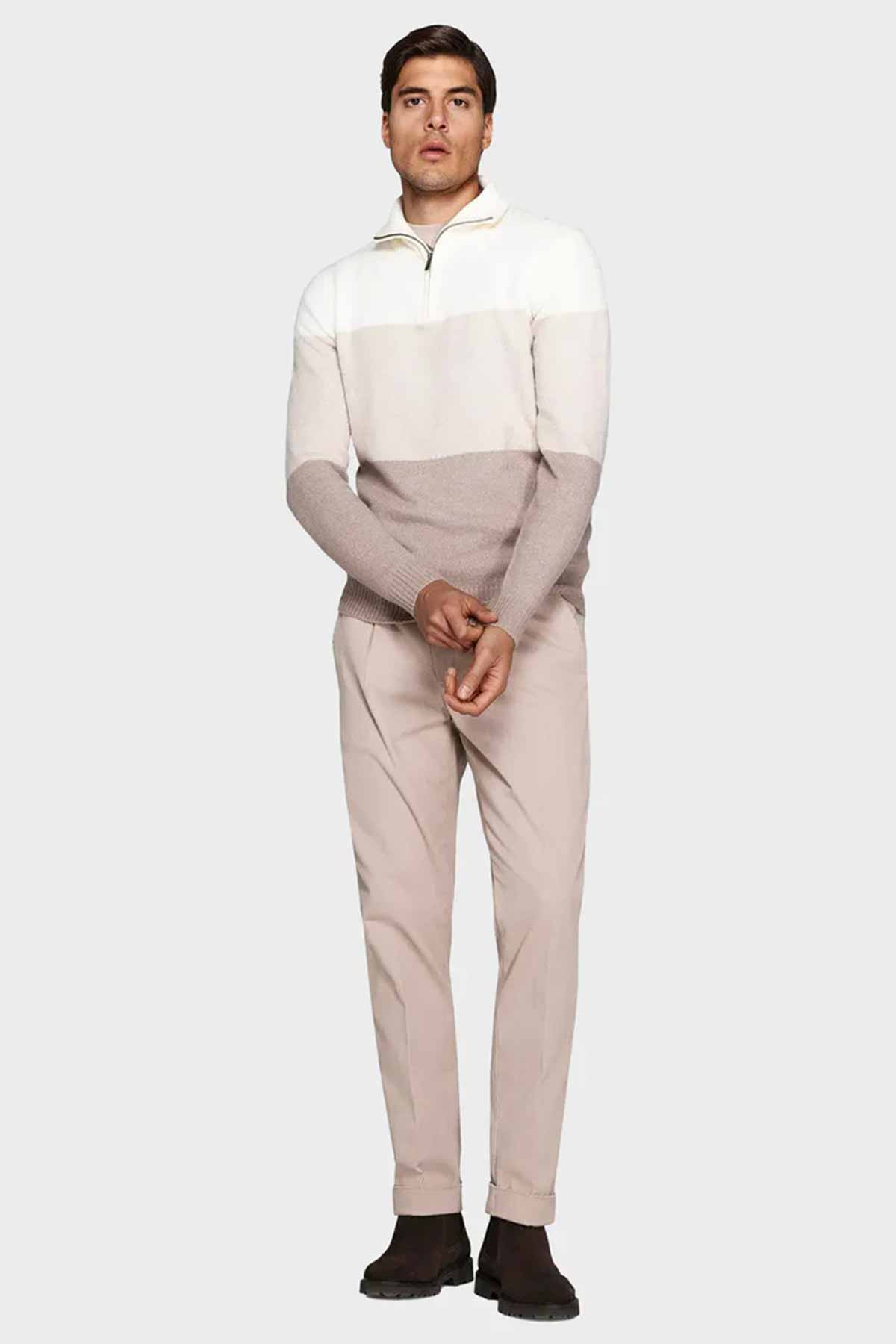 #color_Off White