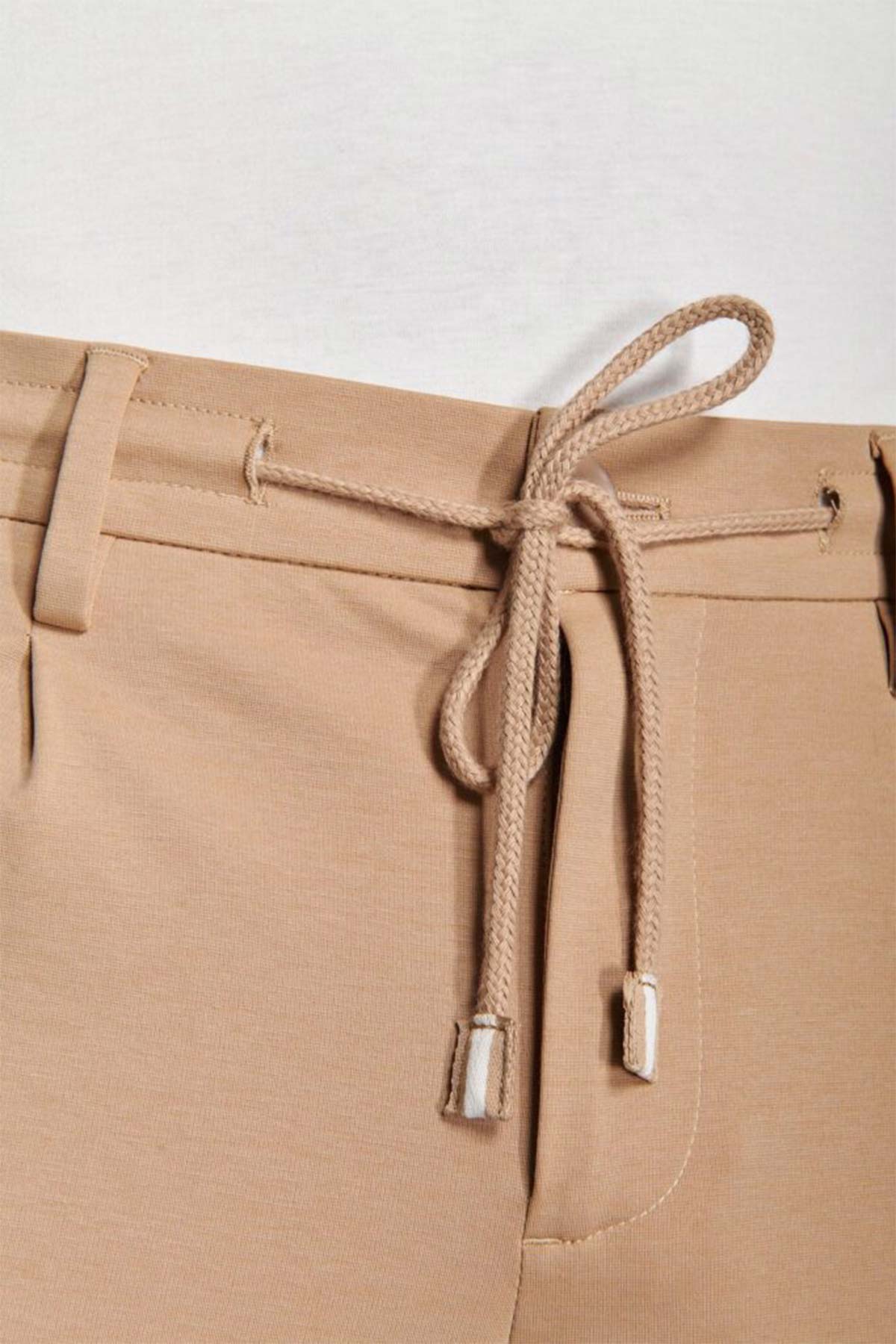 #color_Camel