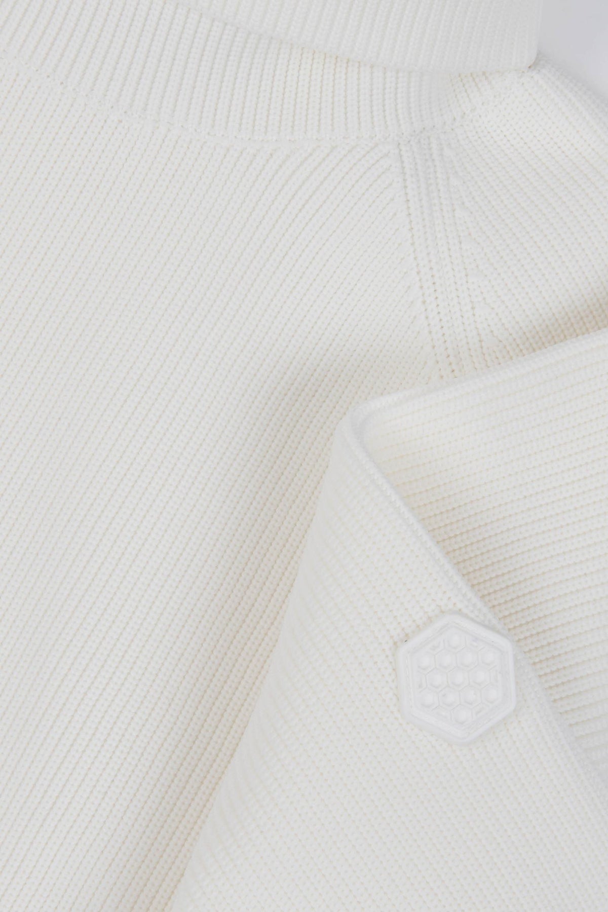 #color_Off White