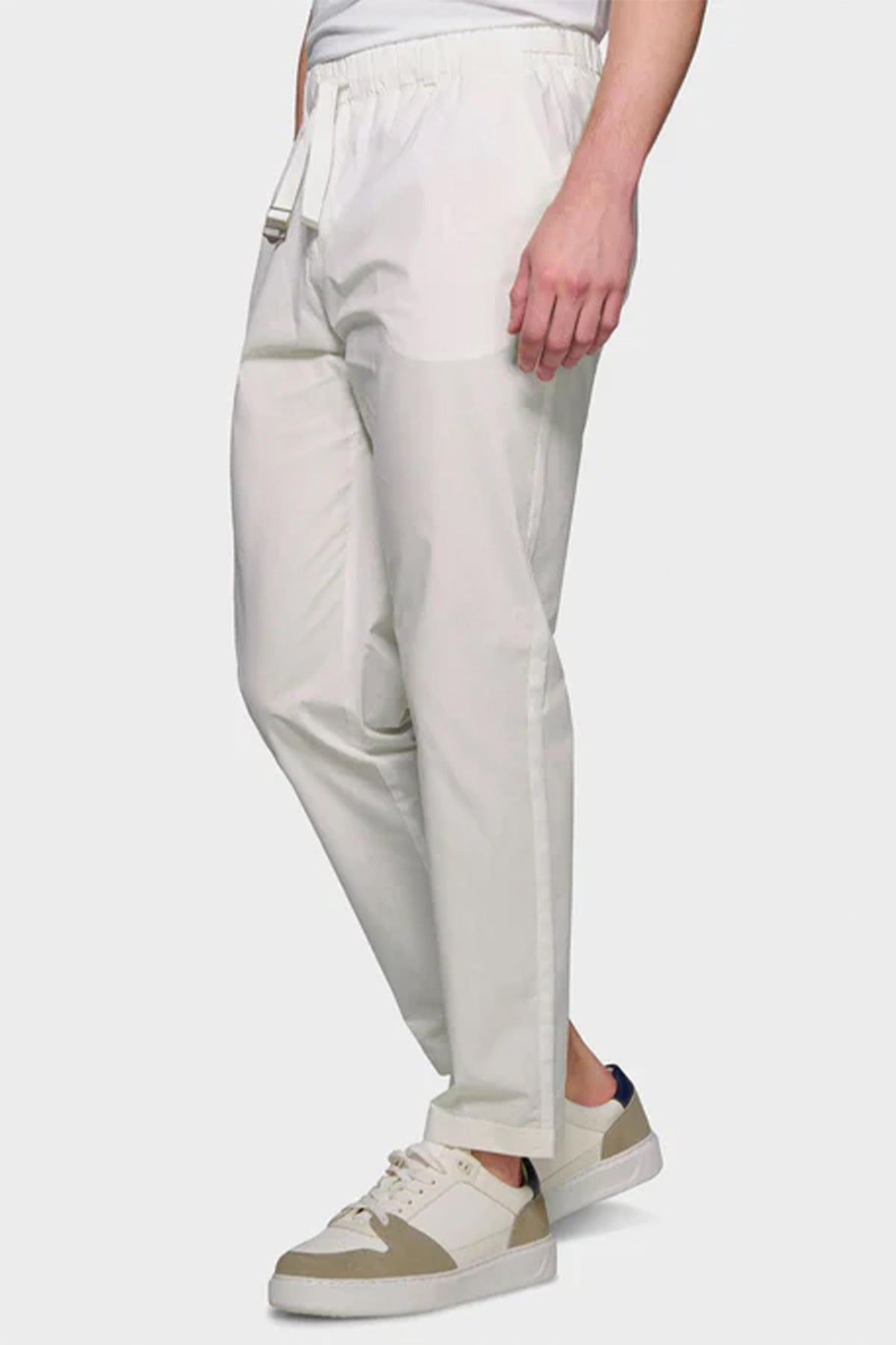 #color_Off White