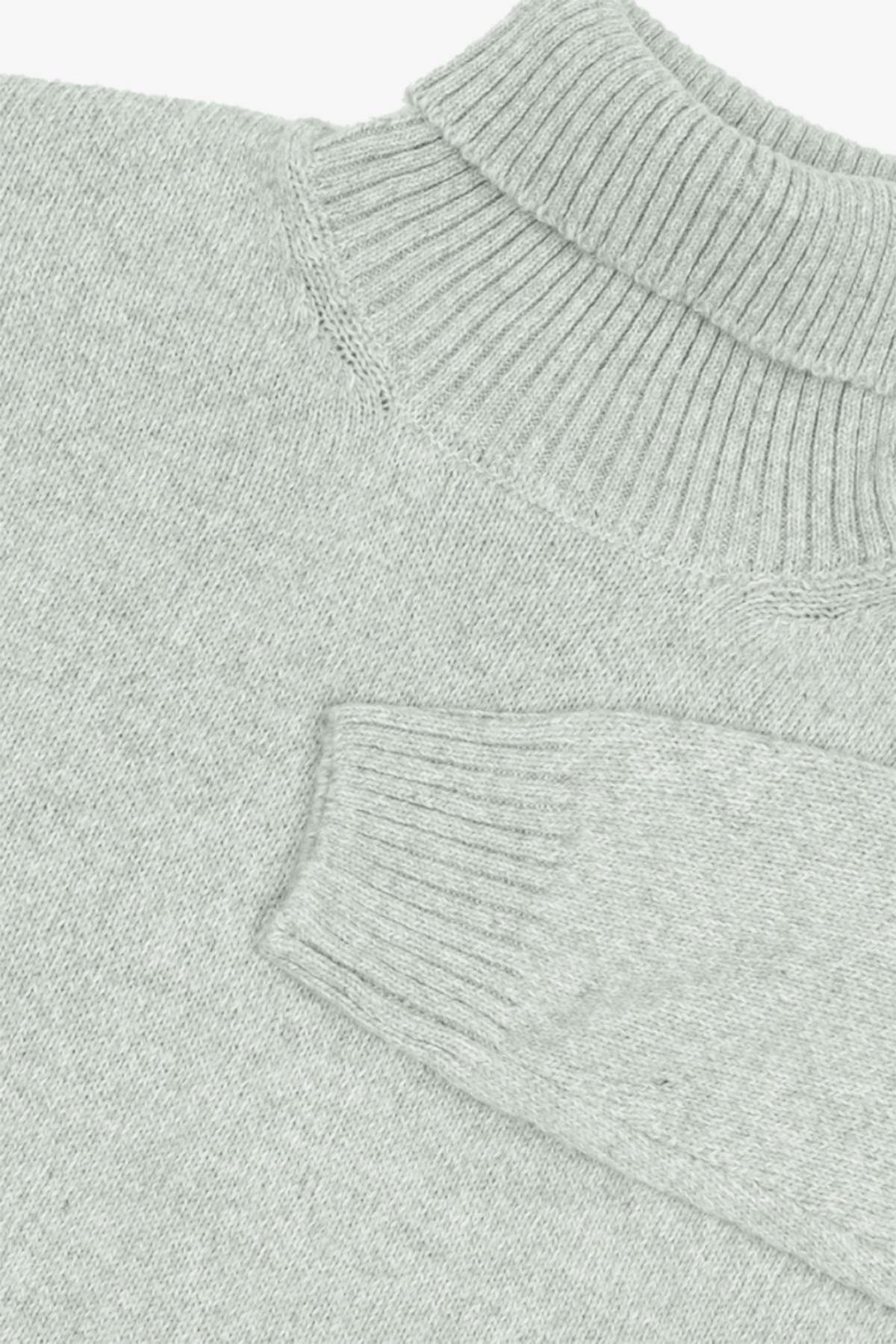 #color_medium grey