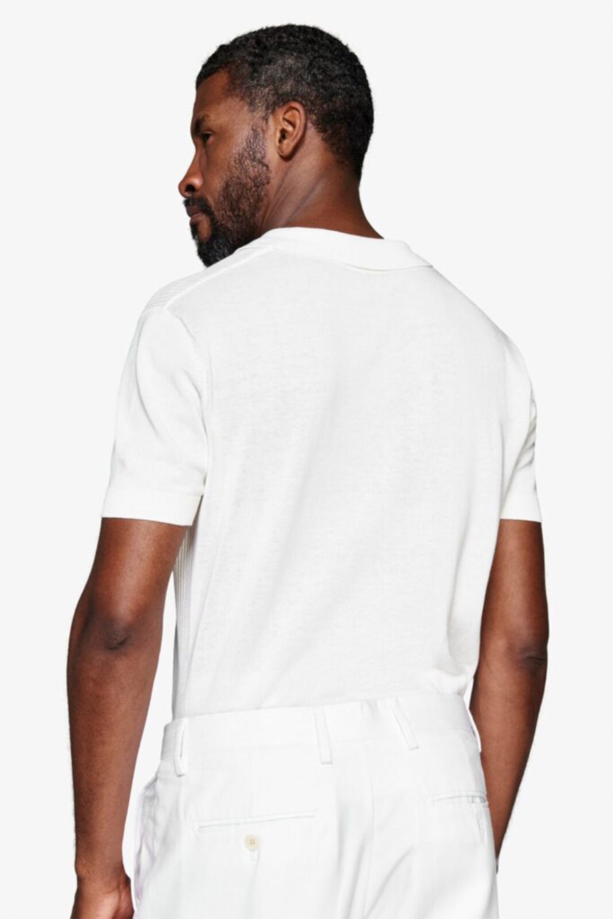 #color_Off White