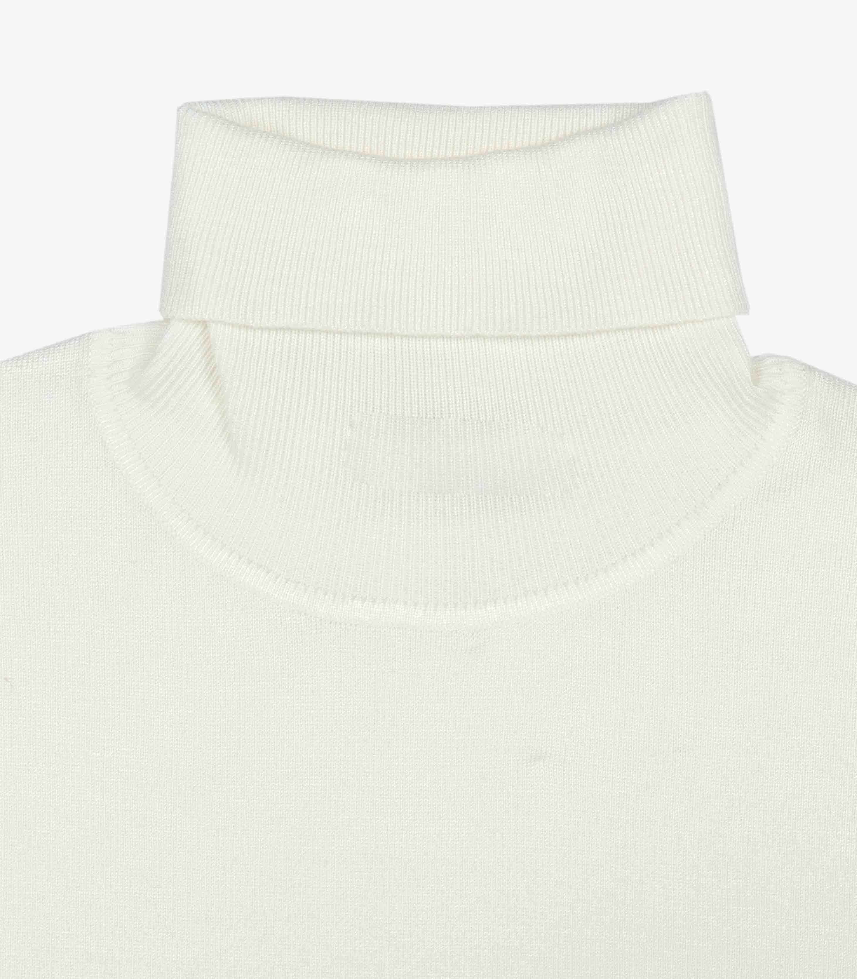 #color_Off White