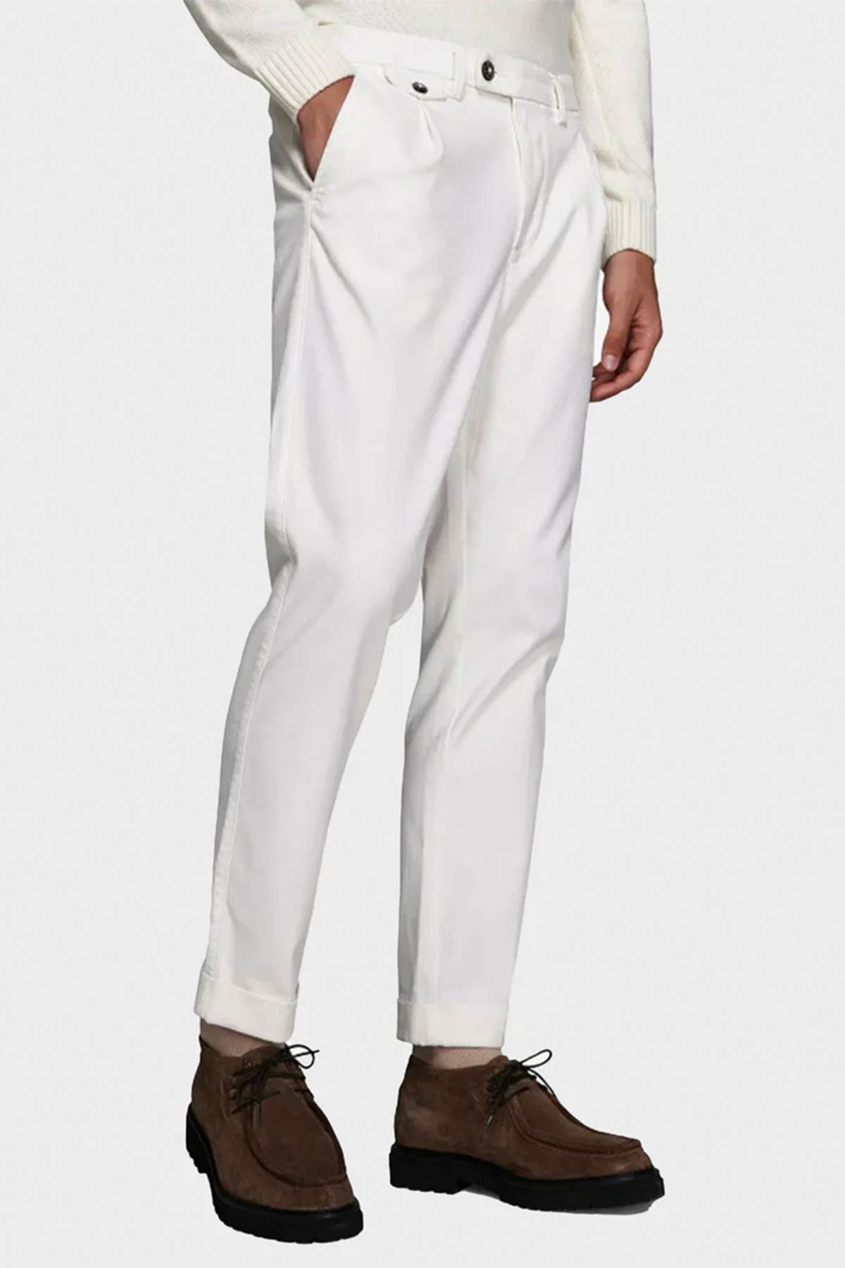 #color_Off White
