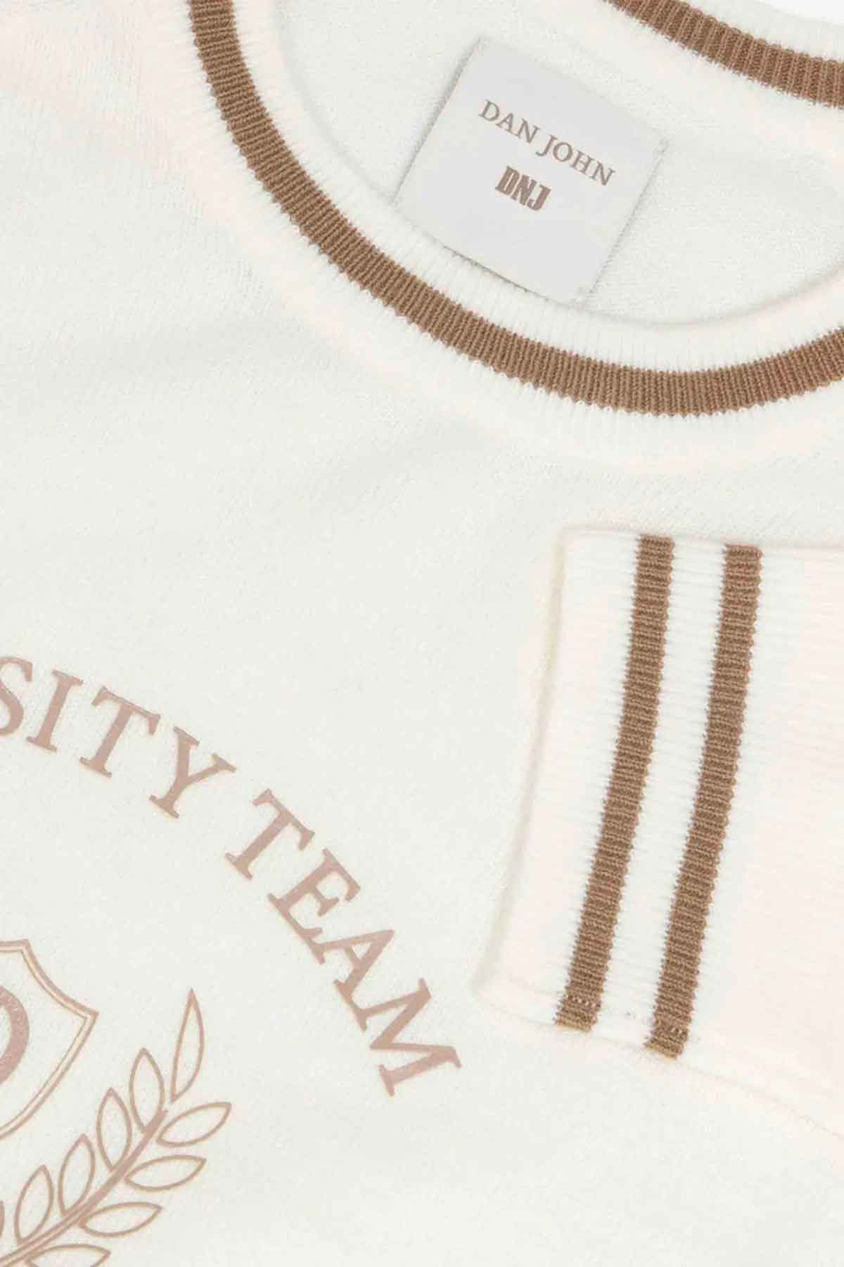 #color_Off White