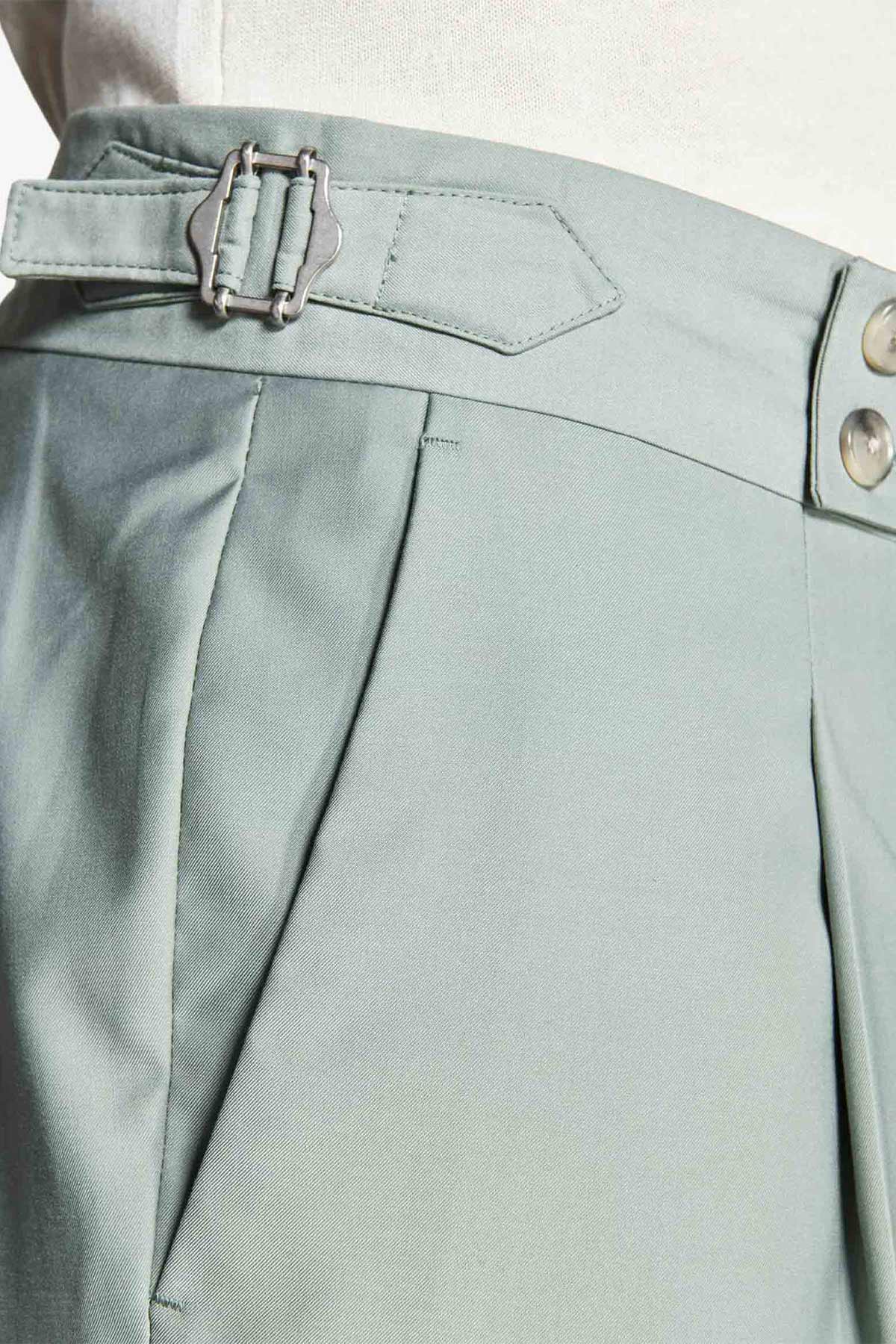 #color_medium grey