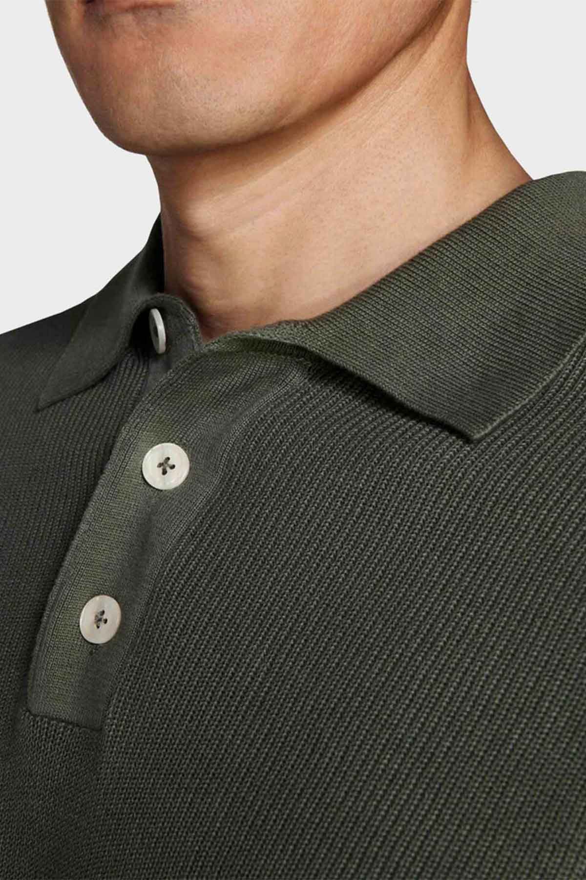#color_Olive