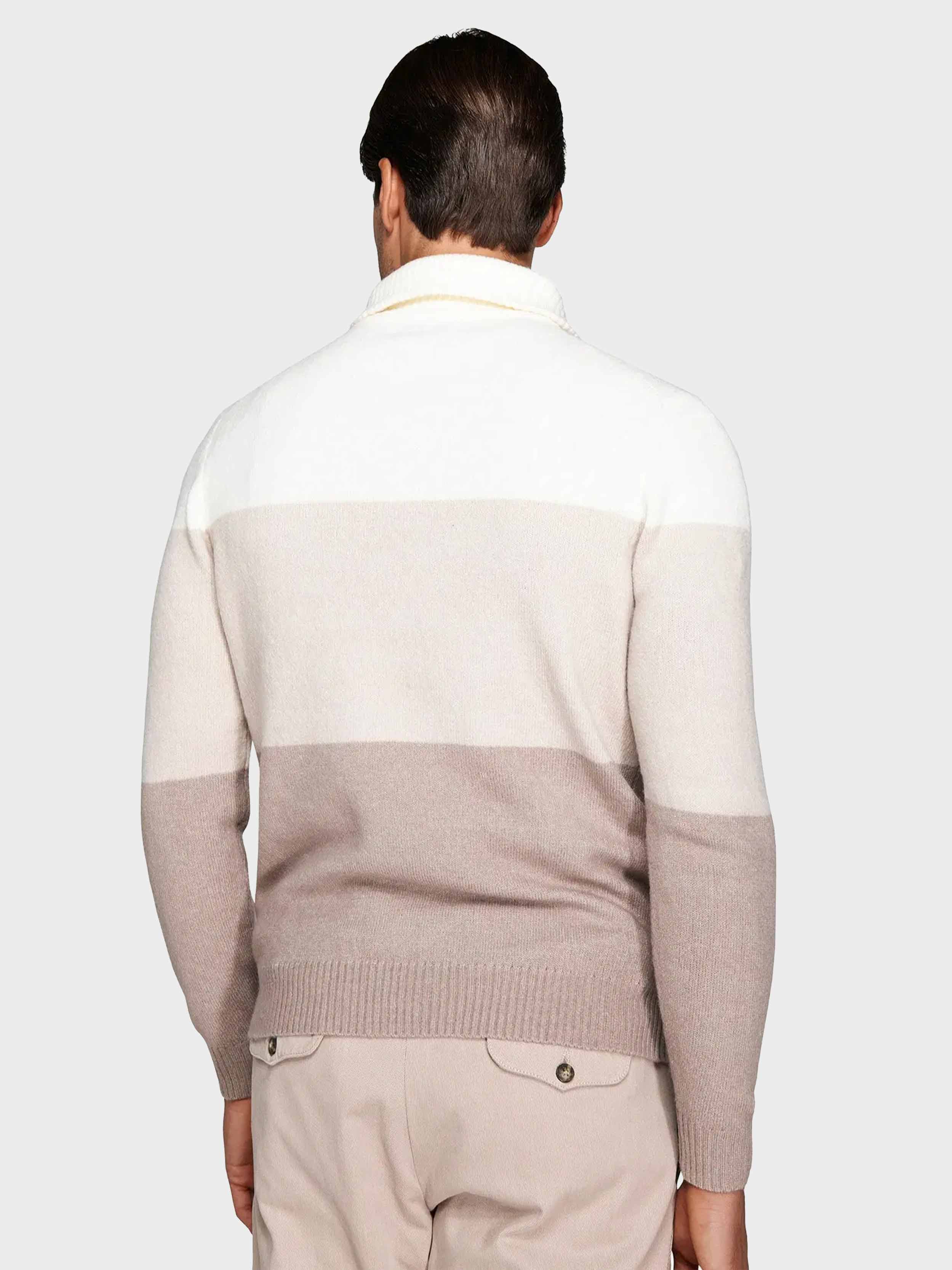 #color_Off White