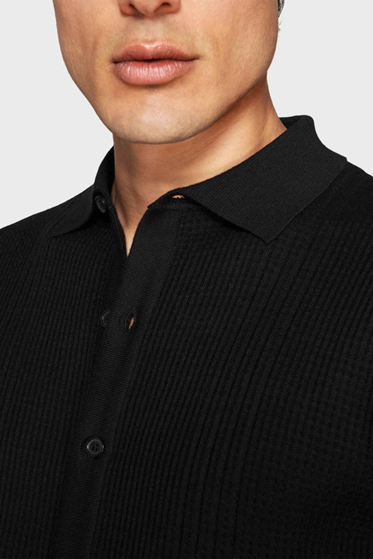 #color_Black