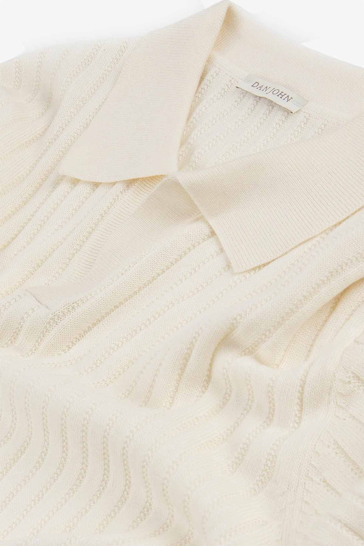 #color_Off White