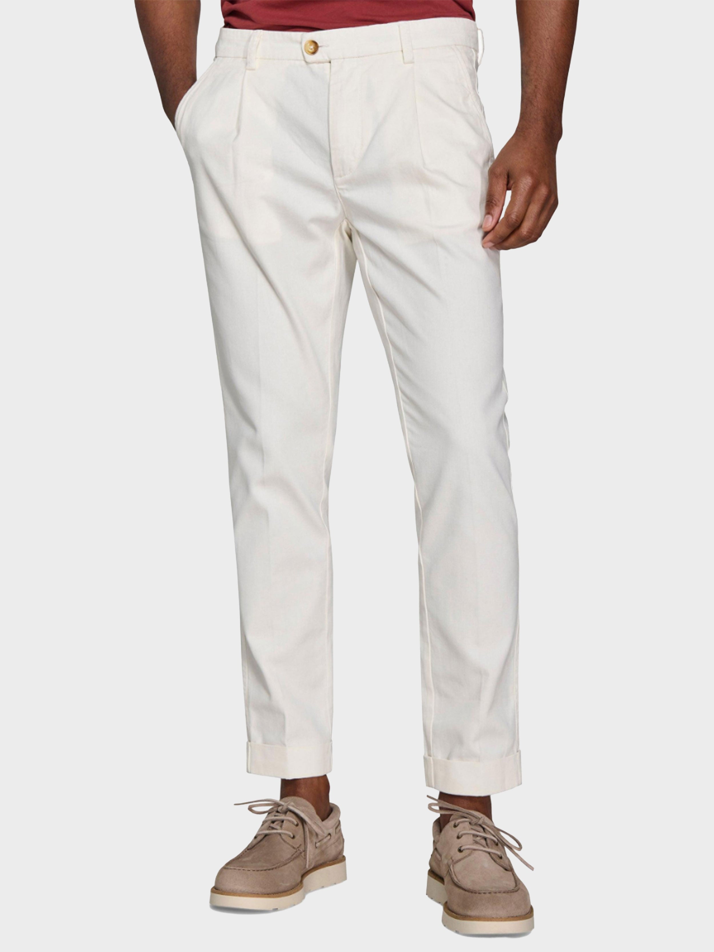 #color_Off White