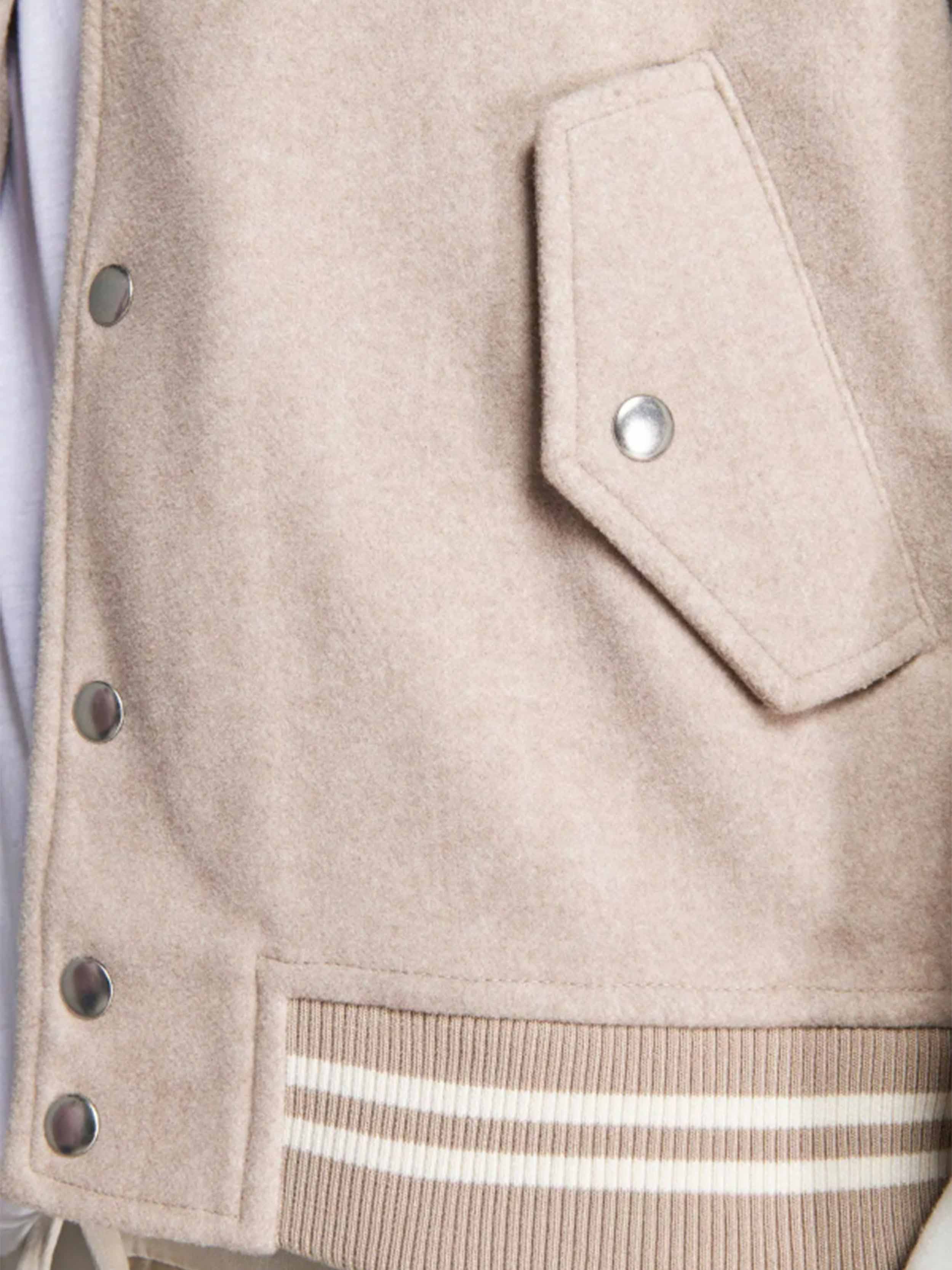#color_Beige