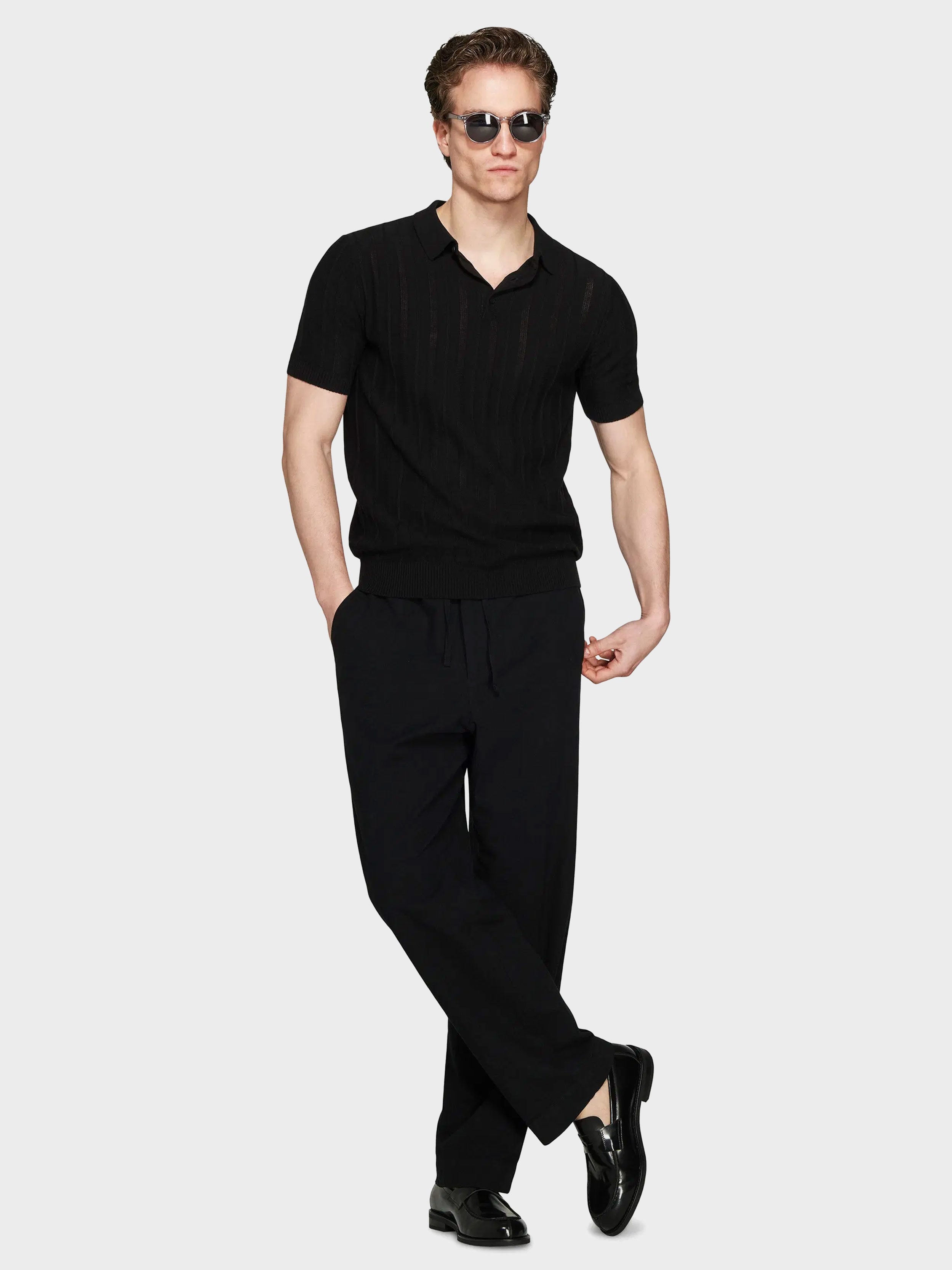#color_Black