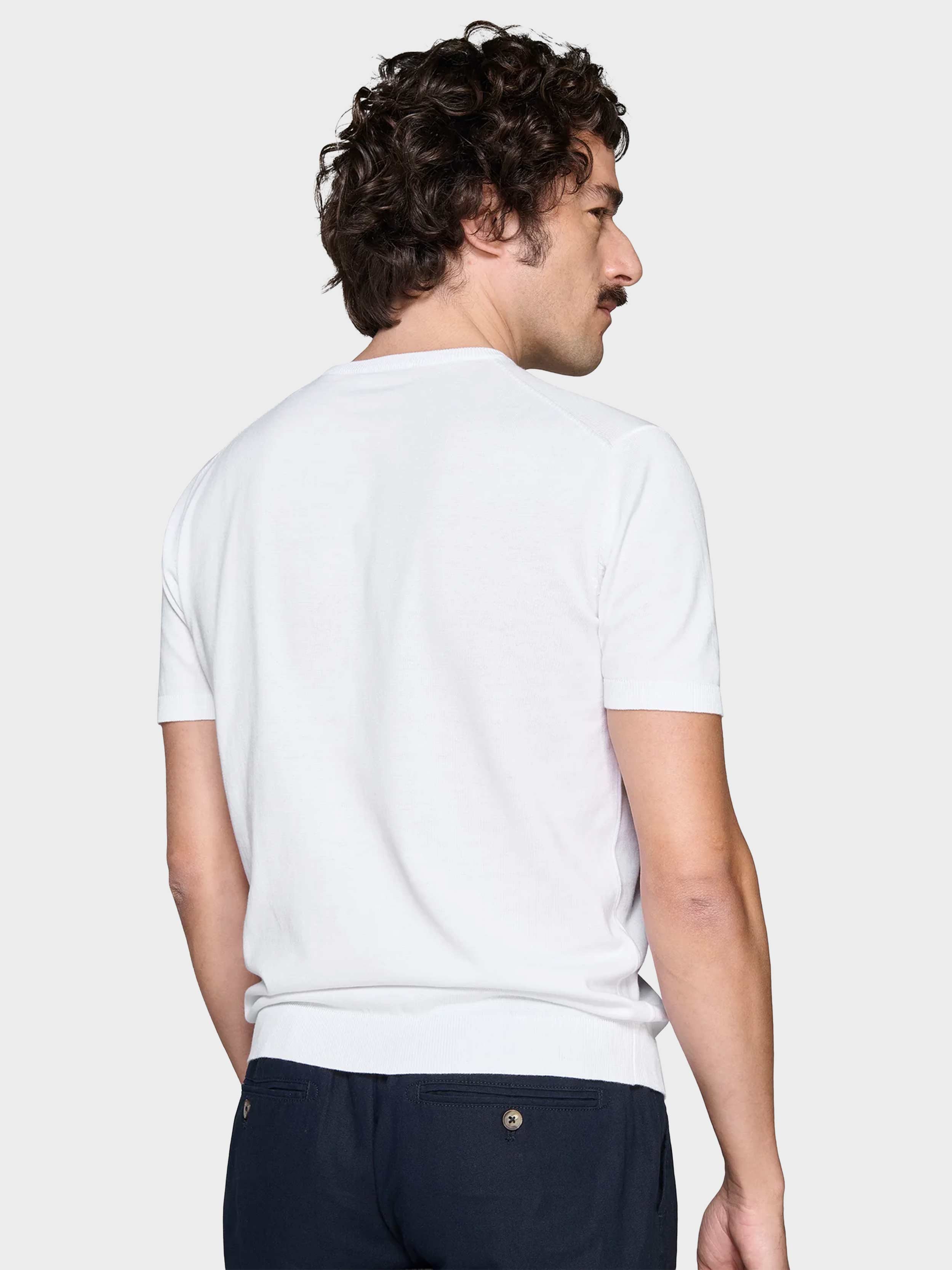 #color_White
