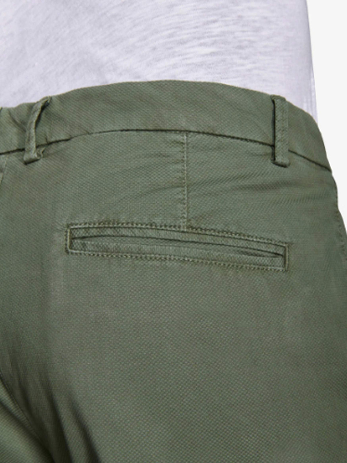 #color_Olive